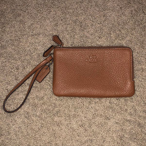 Coach Pebble Leather Double Corners Zip Wristlet